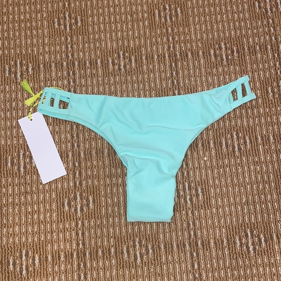 Issa de’mar Hina Side Cutout Cheeky Bikini Bottoms in Mint Green SZ M NWT - Picture 5 of 5
